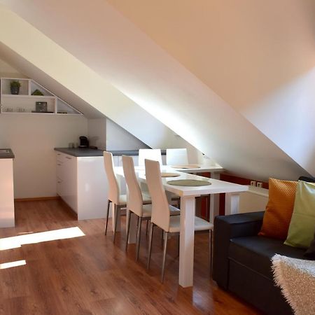 New Central Rooftop With Private Wellness, Sauna & Whirlpool Bath Praga Zewnętrze zdjęcie
