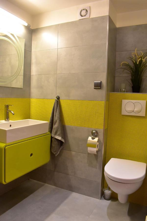 New Central Rooftop With Private Wellness, Sauna & Whirlpool Bath Praga Zewnętrze zdjęcie